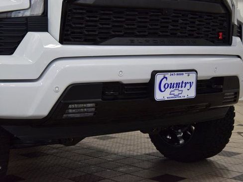 New 2025 Chevrolet Silverado 1500 RST AWD/4WD image 13