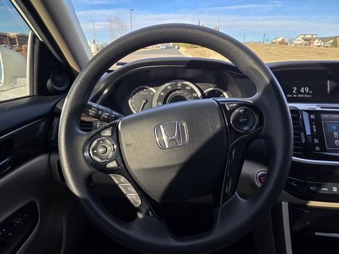 Used 2016 Honda Accord EX image 27