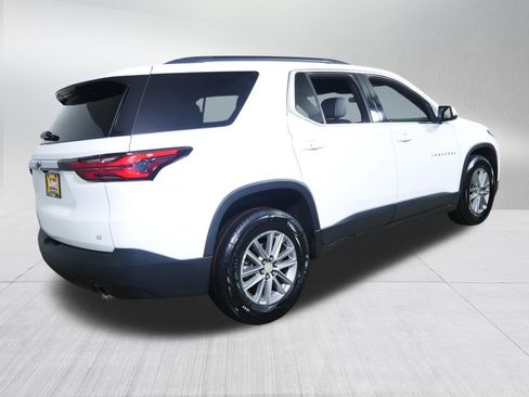 Used 2023 Chevrolet Traverse LT AWD/4WD image 7