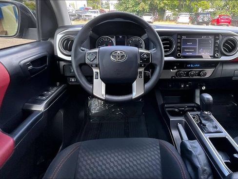 Used 2023 Toyota Tacoma SR5 RWD image 7