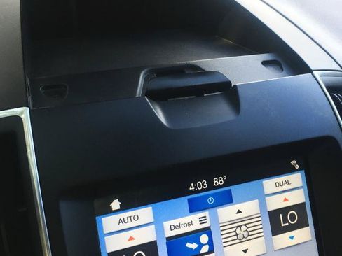 Used 2016 Ford Edge Titanium w/ Equipment Group 302A AWD/4WD image 26