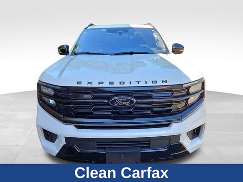 Used 2025 Ford Expedition Max Platinum w/ Stealth Appearance Package AWD/4WD image 2