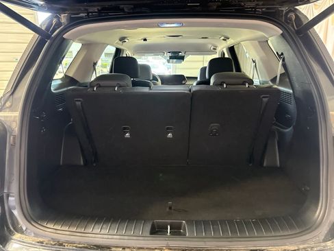 Used 2025 Hyundai Palisade SEL FWD image 14