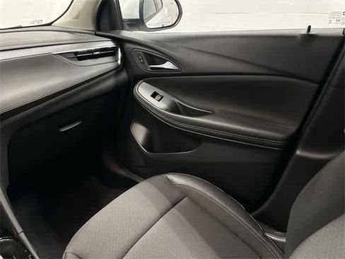 Used 2025 Buick Encore GX Preferred image 14