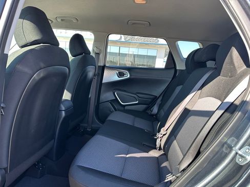 Used 2023 Kia Soul LX w/ LX Technology Package image 10