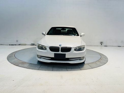 Used 2011 BMW 335i Convertible RWD image 9