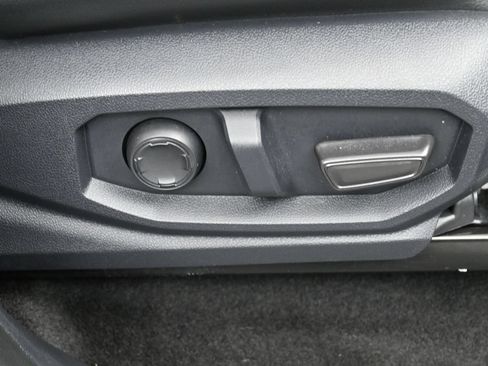 Certified 2025 Toyota Tacoma TRD Pro AWD/4WD image 36