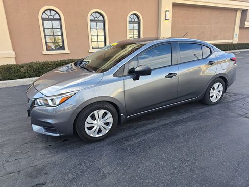 Used 2020 Nissan Versa S image 13