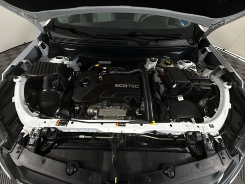 Used 2018 Chevrolet Equinox LS image 26