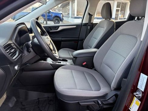Used 2021 Ford Escape S image 17