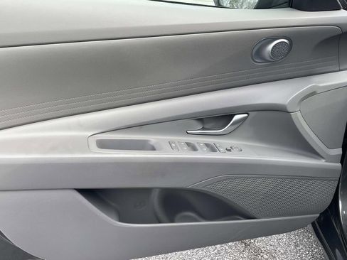 Used 2024 Hyundai Elantra SEL image 14