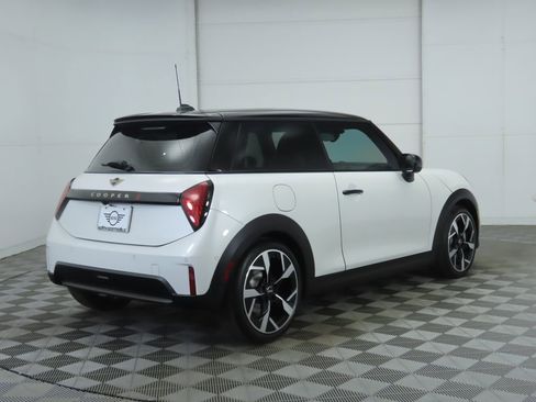 New 2026 MINI Cooper S image 5