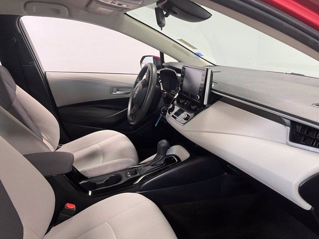 Used 2020 Toyota Corolla LE w/ Carpet Mat Package (TMS) FWD image 11