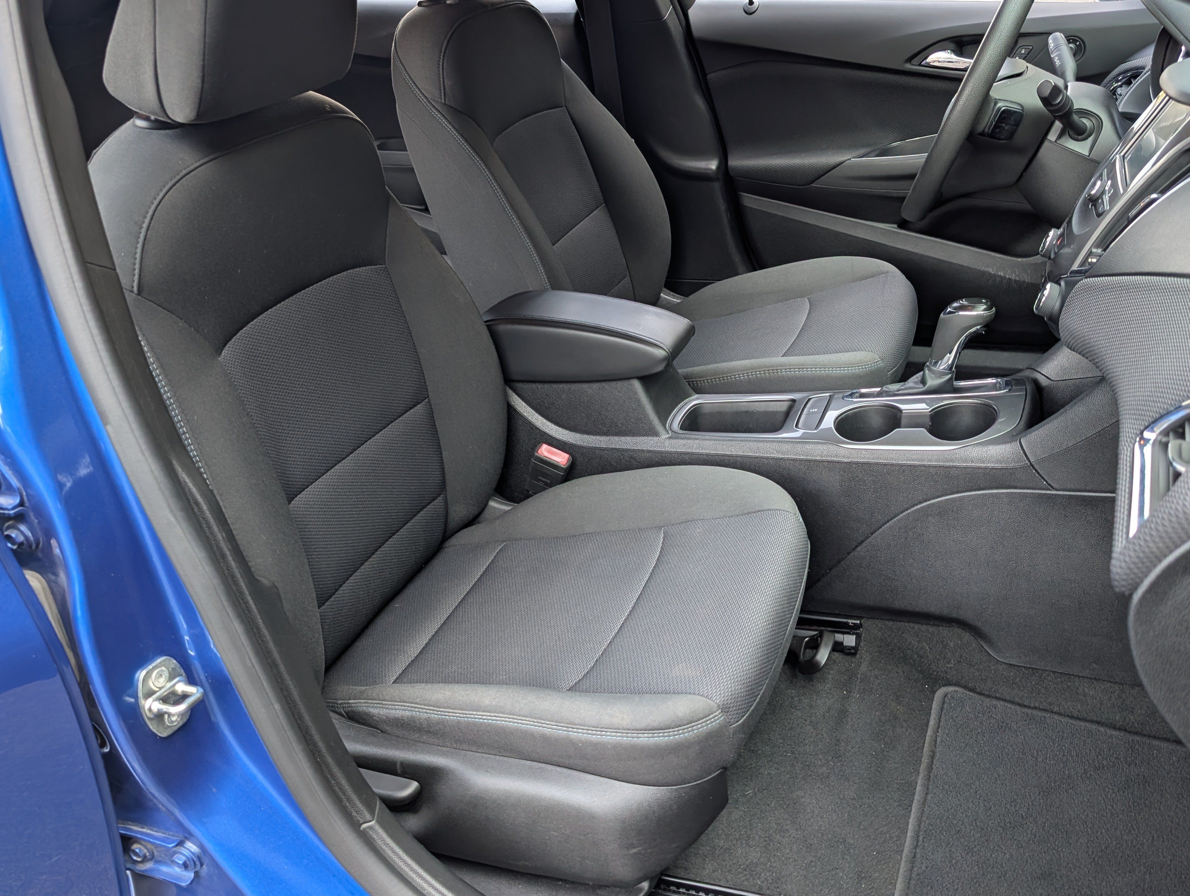 Used 2017 Chevrolet Cruze LT w/ Convenience Package FWD image 20