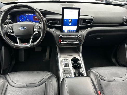 Used 2020 Ford Explorer ST w/ Premium Technology Package image 3