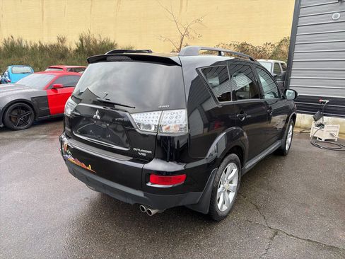 Used 2010 Mitsubishi Outlander XLS image 4