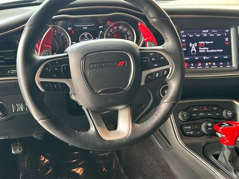 Used 2018 Dodge Challenger R/T Scat Pack w/ Leather Interior Group image 16