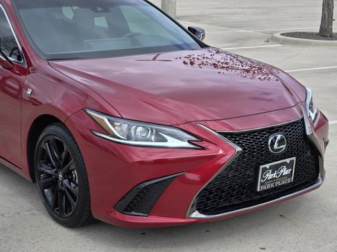 Used 2024 Lexus ES 350 w/ Premium Package image 10