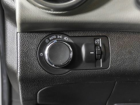 Used 2016 Chevrolet Sonic LT image 22