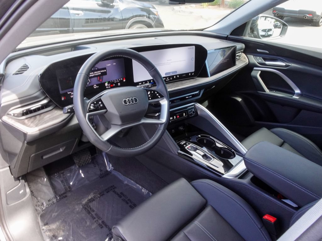 Used 2026 Audi Q5 Premium Plus w/ Premium Plus AWD/4WD image 11