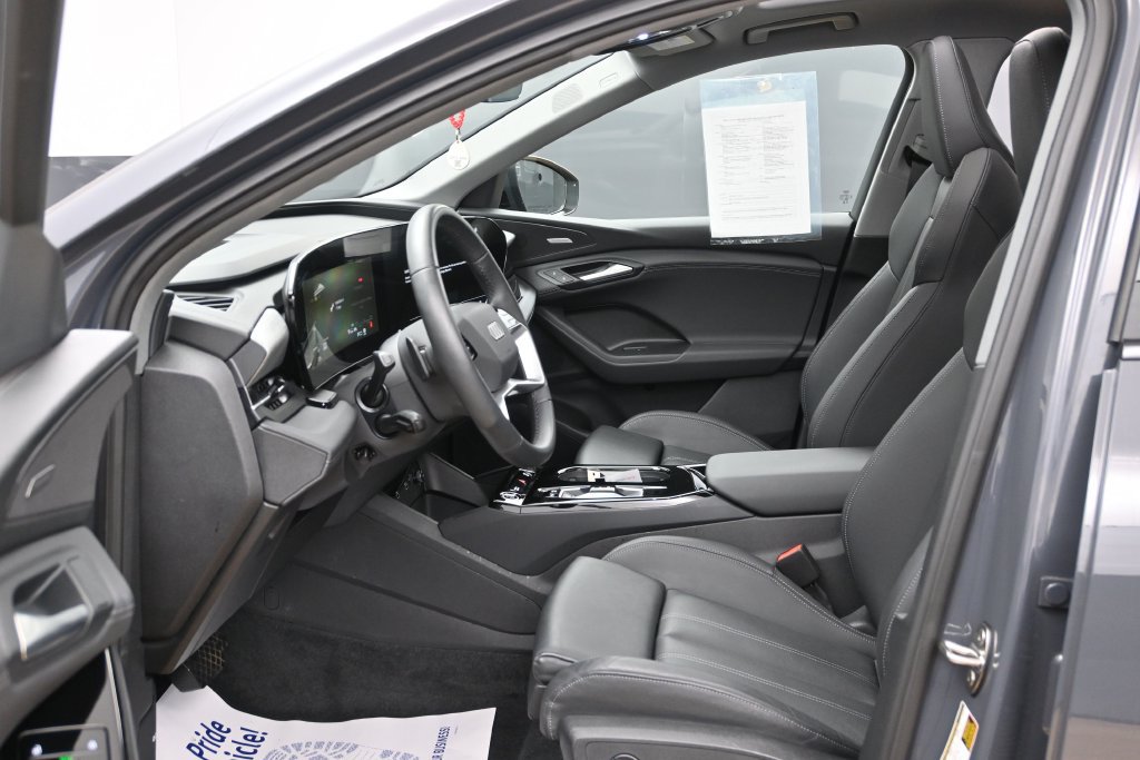 Used 2025 Audi Q6 e-tron Premium Plus w/ Premium Plus AWD/4WD image 14