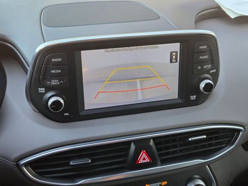 Used 2019 Hyundai Santa Fe SE image 18