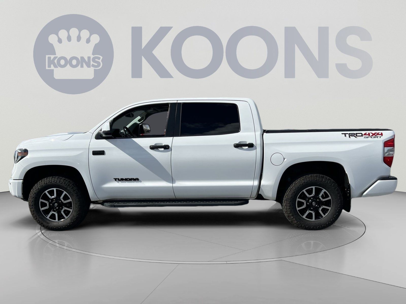 Used 2019 Toyota Tundra SR5 AWD/4WD image 2