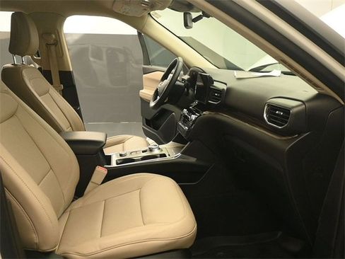 Certified 2023 Ford Explorer Limited w/ Equipment Group 301A image 16