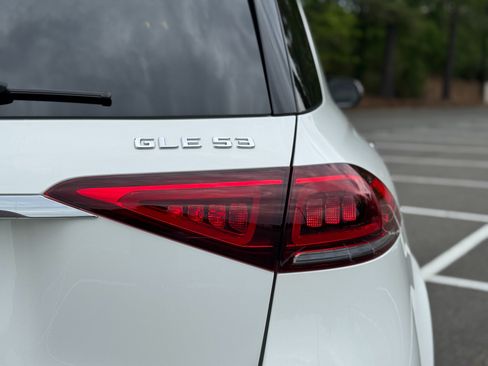 Used 2023 Mercedes-Benz GLE 53 AMG 4MATIC image 18