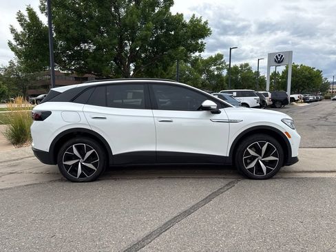 Used 2023 Volkswagen ID.4 Pro S AWD/4WD image 7