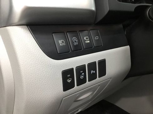 Used 2019 Toyota Highlander Limited Platinum AWD/4WD image 10
