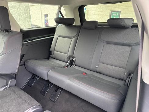 Used 2025 Ford Expedition Max Active AWD/4WD image 11