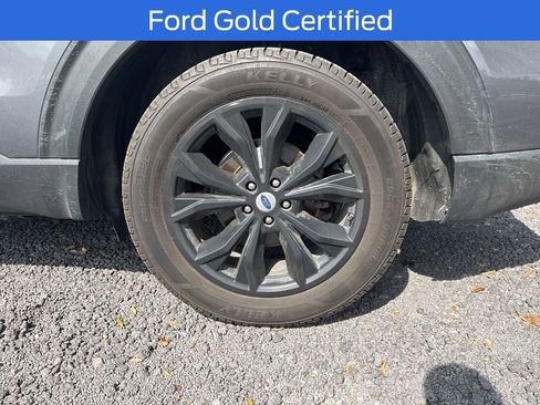 Used 2022 Ford Explorer Limited w/ Equipment Group 301A image 14