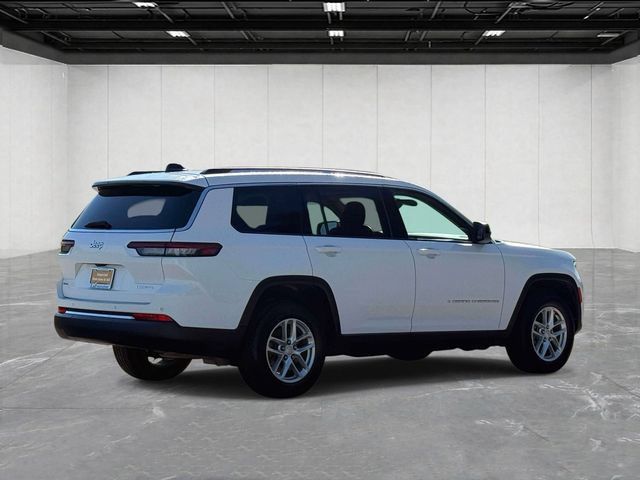 Used 2023 Jeep Grand Cherokee L Laredo w/ Luxury Tech Group I AWD/4WD image 5