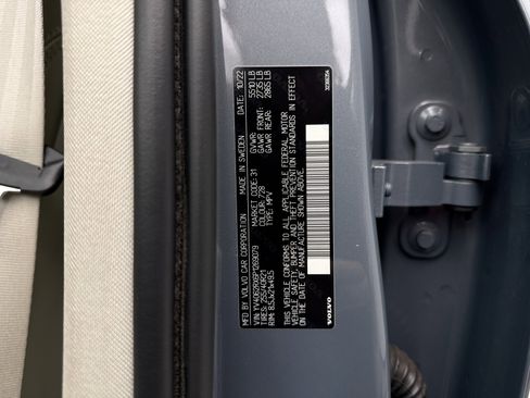 Used 2023 Volvo XC60 B6 Ultimate w/ Climate Package image 25