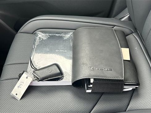 Used 2026 Lexus TX 500h AWD w/ Technology Package image 10