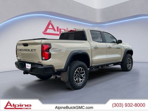 Used 2023 Chevrolet Colorado ZR2 w/ ZR2 Convenience Package III image 5