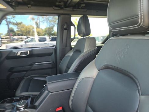 Used 2025 Ford Bronco Outer Banks AWD/4WD image 10