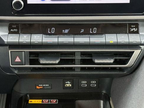 Used 2025 Toyota Camry LE image 26