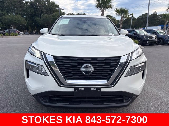 Used 2023 Nissan Rogue SV FWD image 2