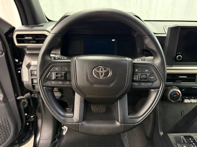 Certified 2026 Toyota Tacoma SR5 AWD/4WD image 13