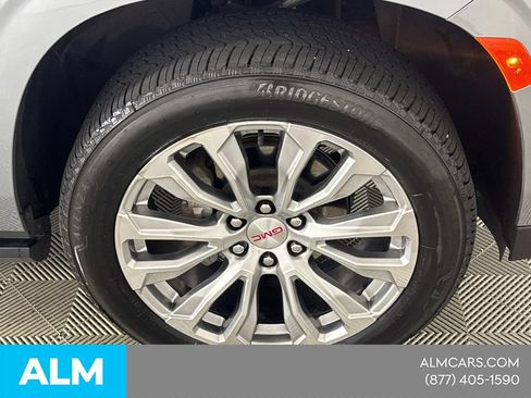 Used 2024 GMC Yukon Denali w/ LPO, Illumination Package AWD/4WD image 15
