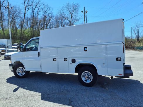 New 2025 GMC Savana 3500 w/ Power Convenience Package image 24