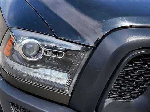 Used 2022 RAM 1500 Warlock AWD/4WD image 30
