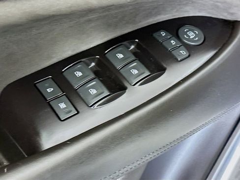 Used 2019 Cadillac Escalade ESV Platinum AWD/4WD image 15