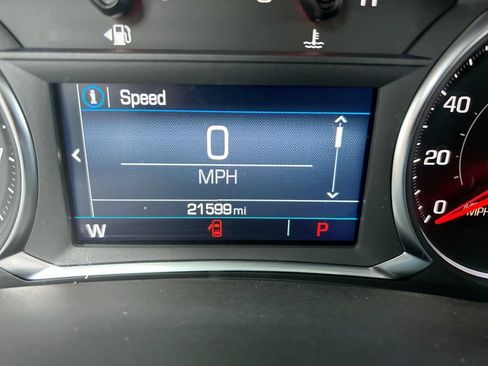 Used 2024 GMC Terrain SLE AWD/4WD image 16