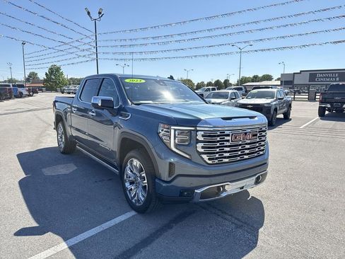 Used 2024 GMC Sierra 1500 Denali w/ Denali Reserve Package AWD/4WD image 15