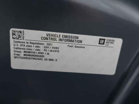Used 2021 Chevrolet Trax LS w/ Tint and Cruise Package FWD image 18