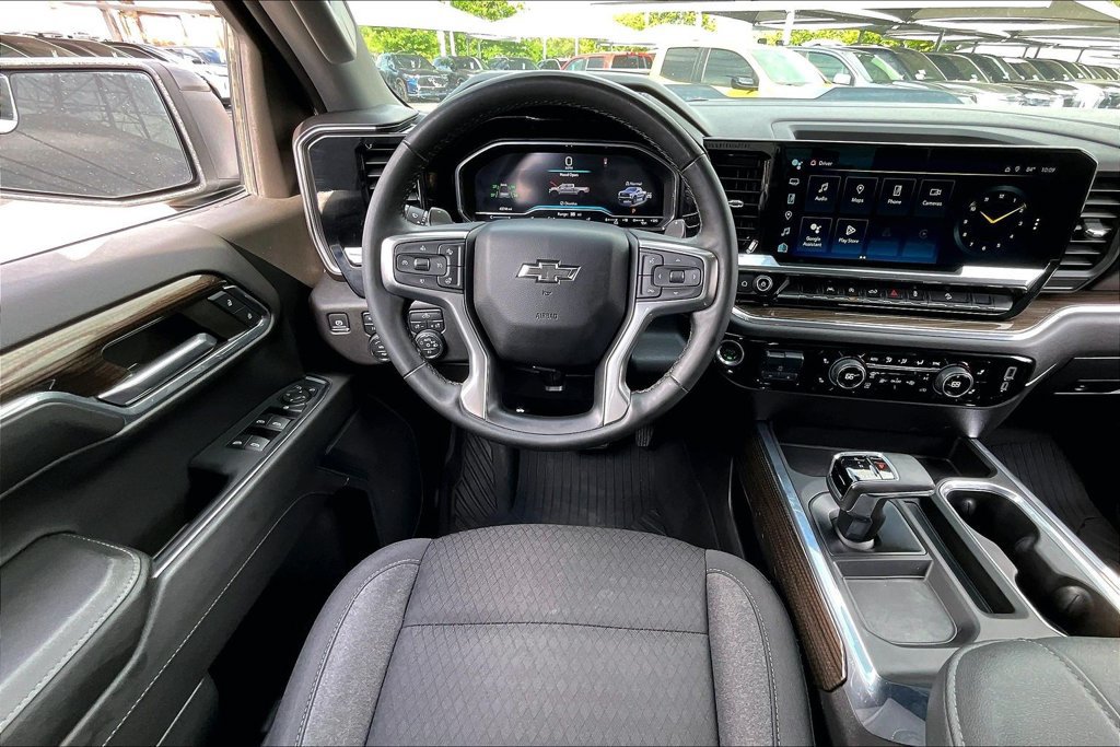 Used 2024 Chevrolet Silverado 1500 LT Trail Boss w/ Protection Package AWD/4WD image 7