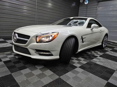 Used 2014 Mercedes-Benz SL 550 image 39